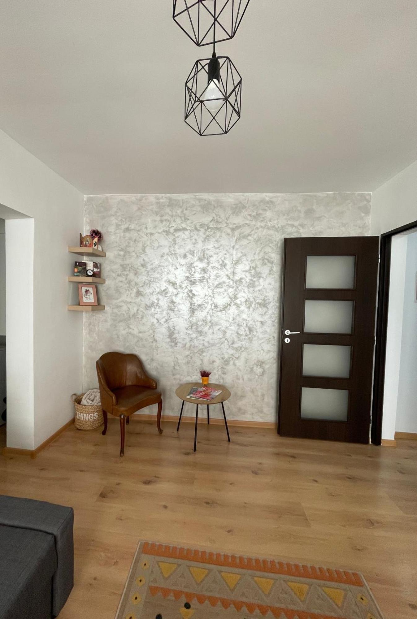 Apartament Cina Husi Exterior photo